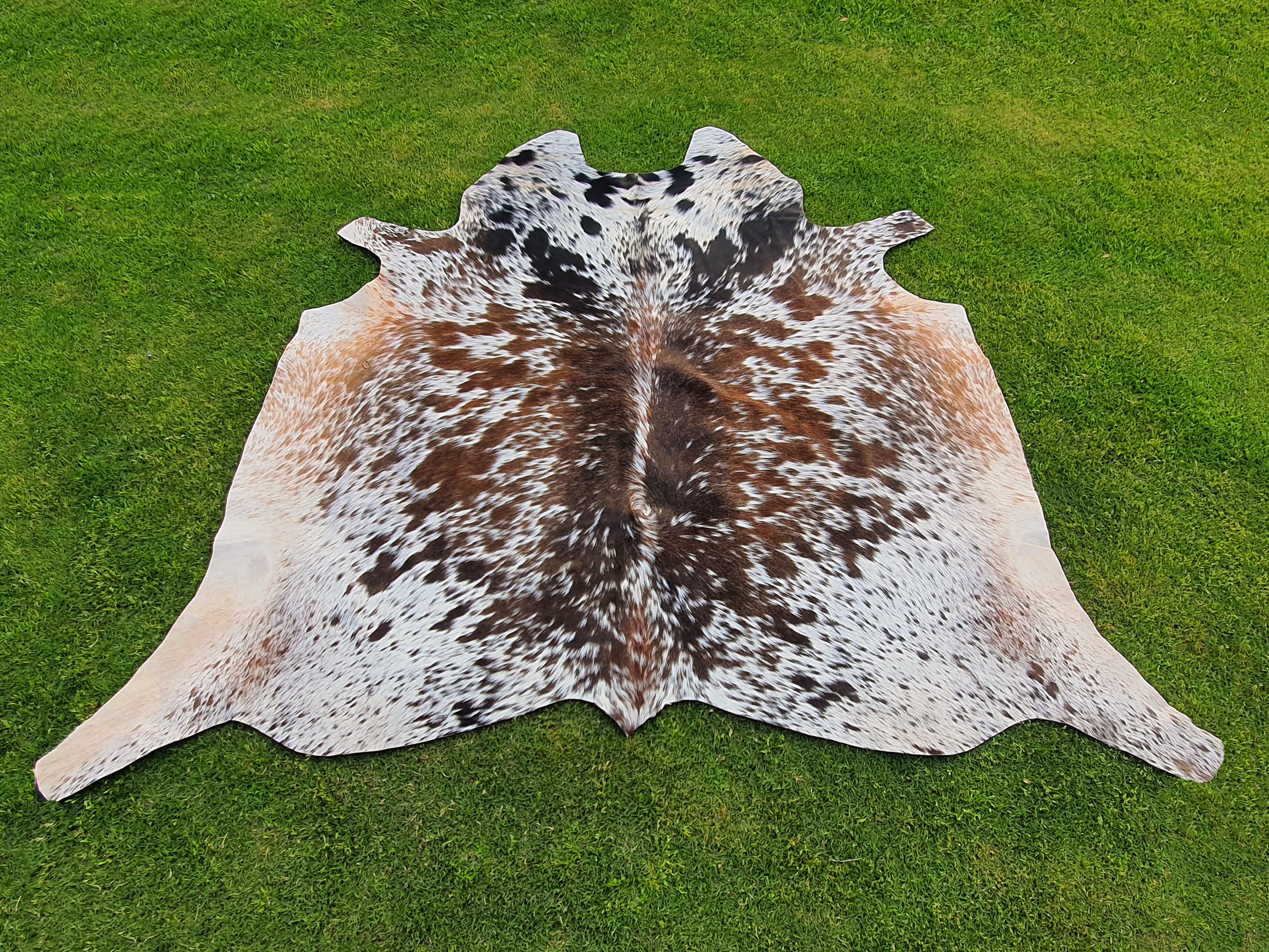Tricolor Speckled Cowhide Rug for Home Décor