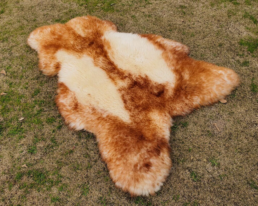 Sheepskin Rug – White Base with Brown Tips – Unique Design