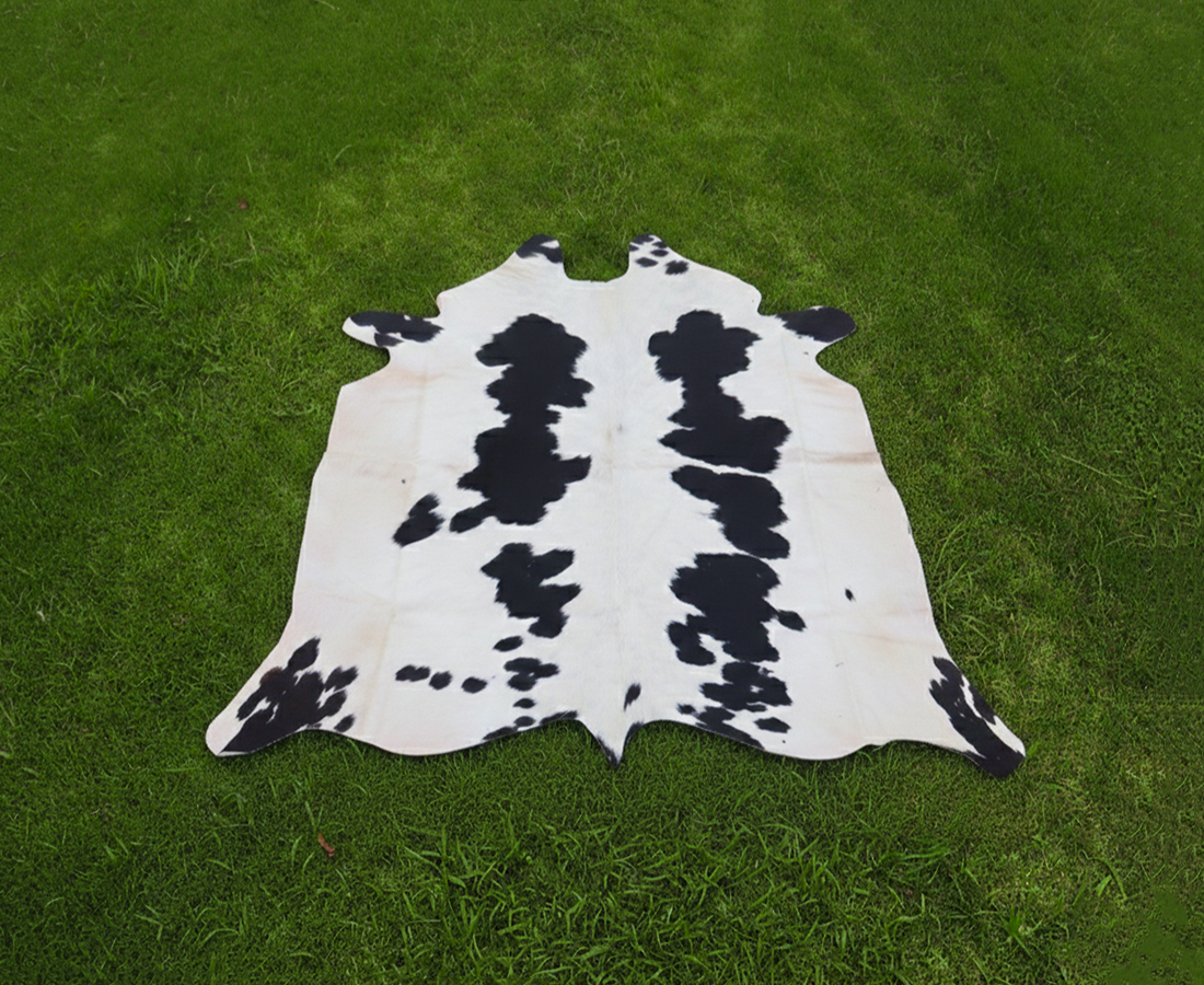 Black and White Hereford Cowhide Rug