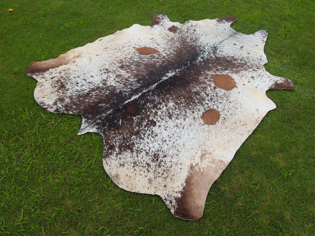 Tricolor Salt and Pepper Print Cowhide Rug