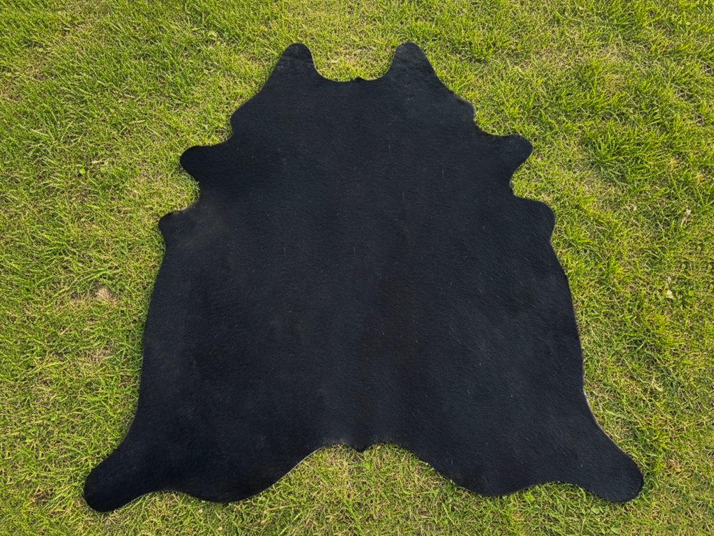 Luxury Black Hair-On Cowhide Rug for Home Decor