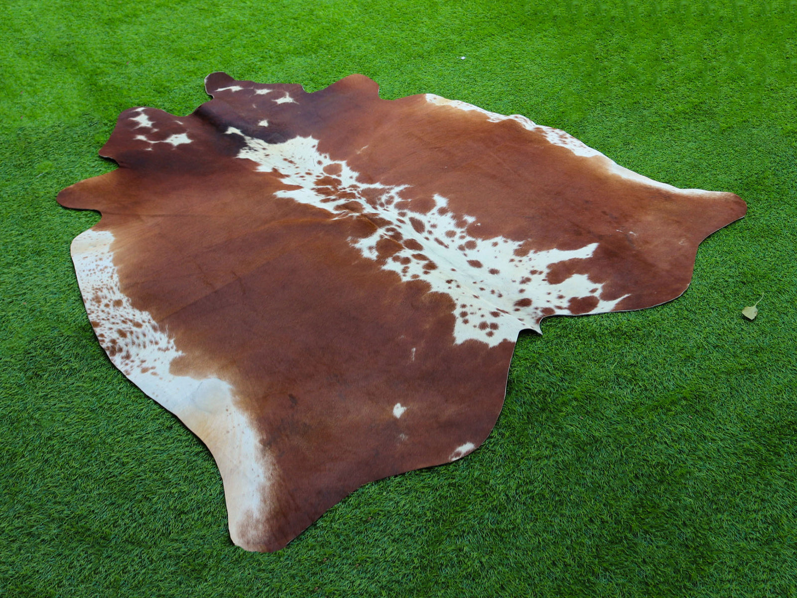 Tricolor Hereford Cowhide Rug